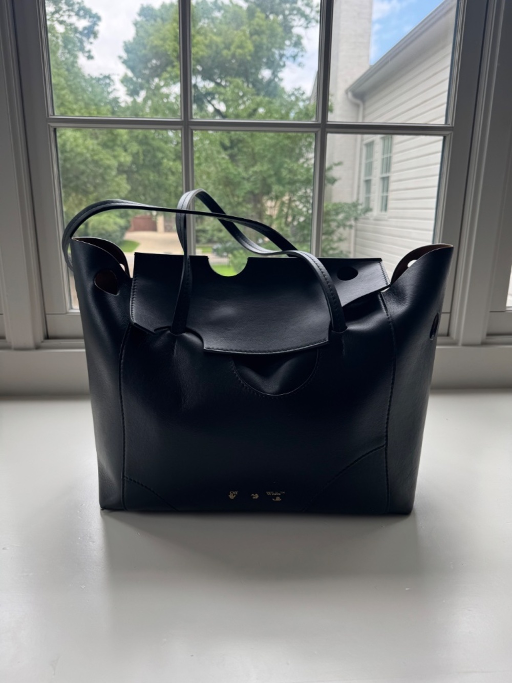 Off-White Burrow 32 Bag View 2